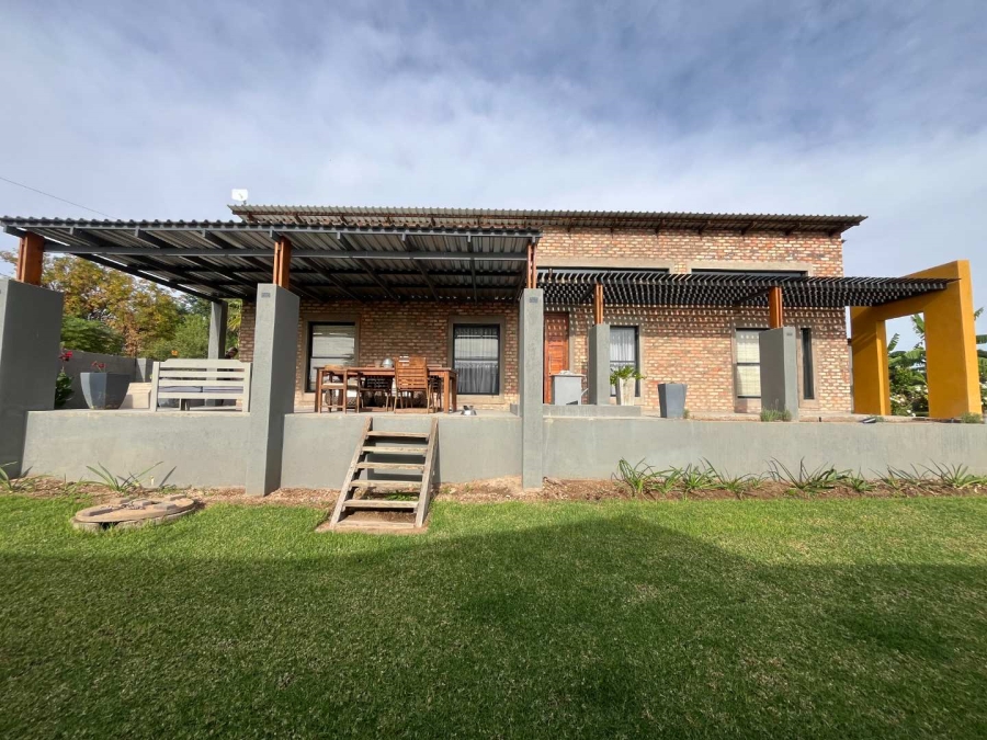 3 Bedroom Property for Sale in Kakamas Northern Cape